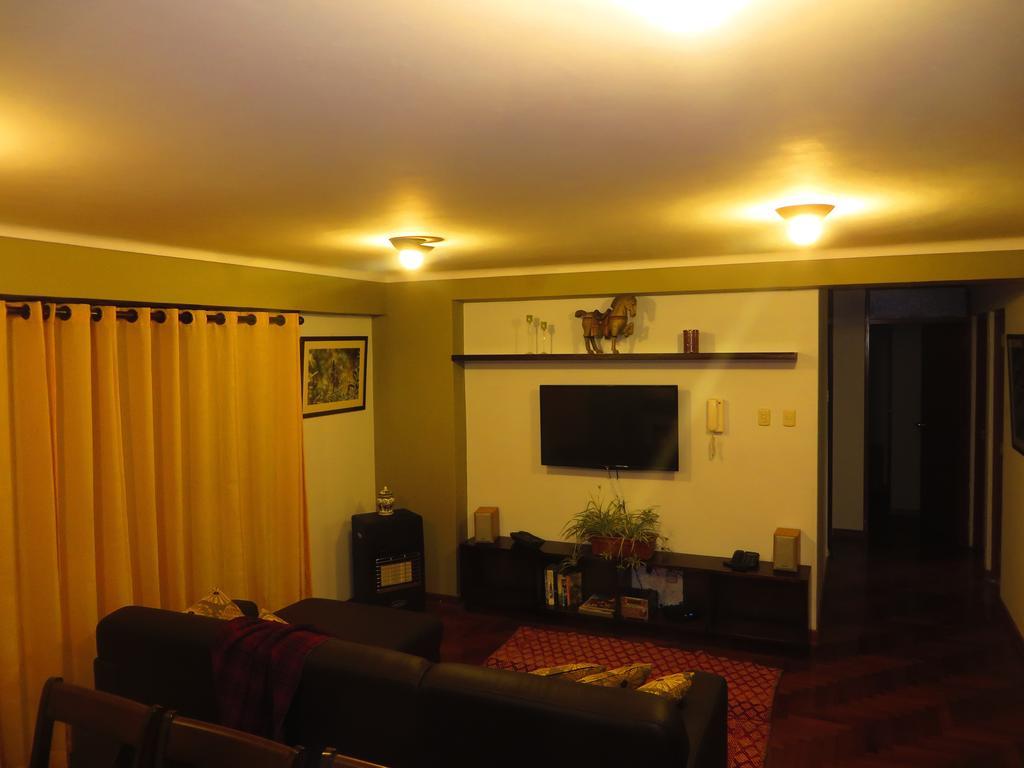 クスコDepartamento Intiアパートメント エクステリア 写真